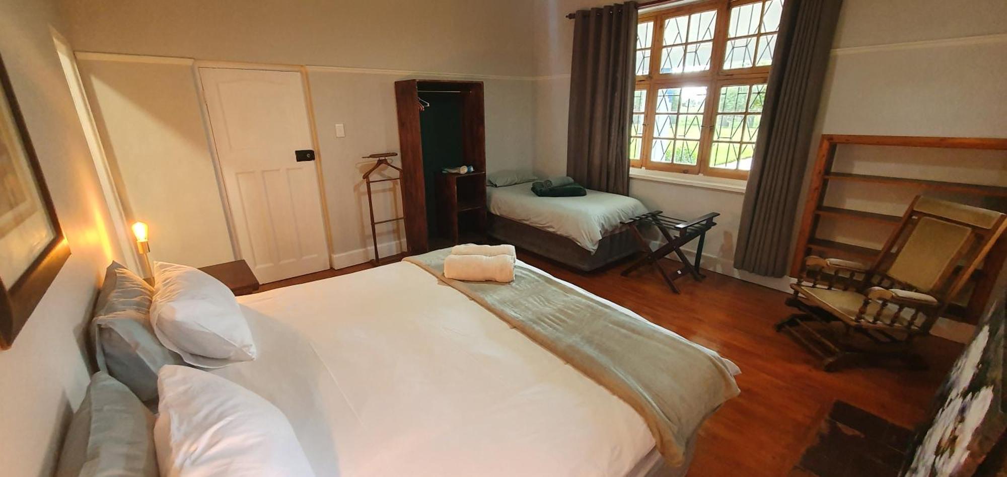 Villa Karoo Leeu Self Catering à Oudtshoorn Extérieur photo