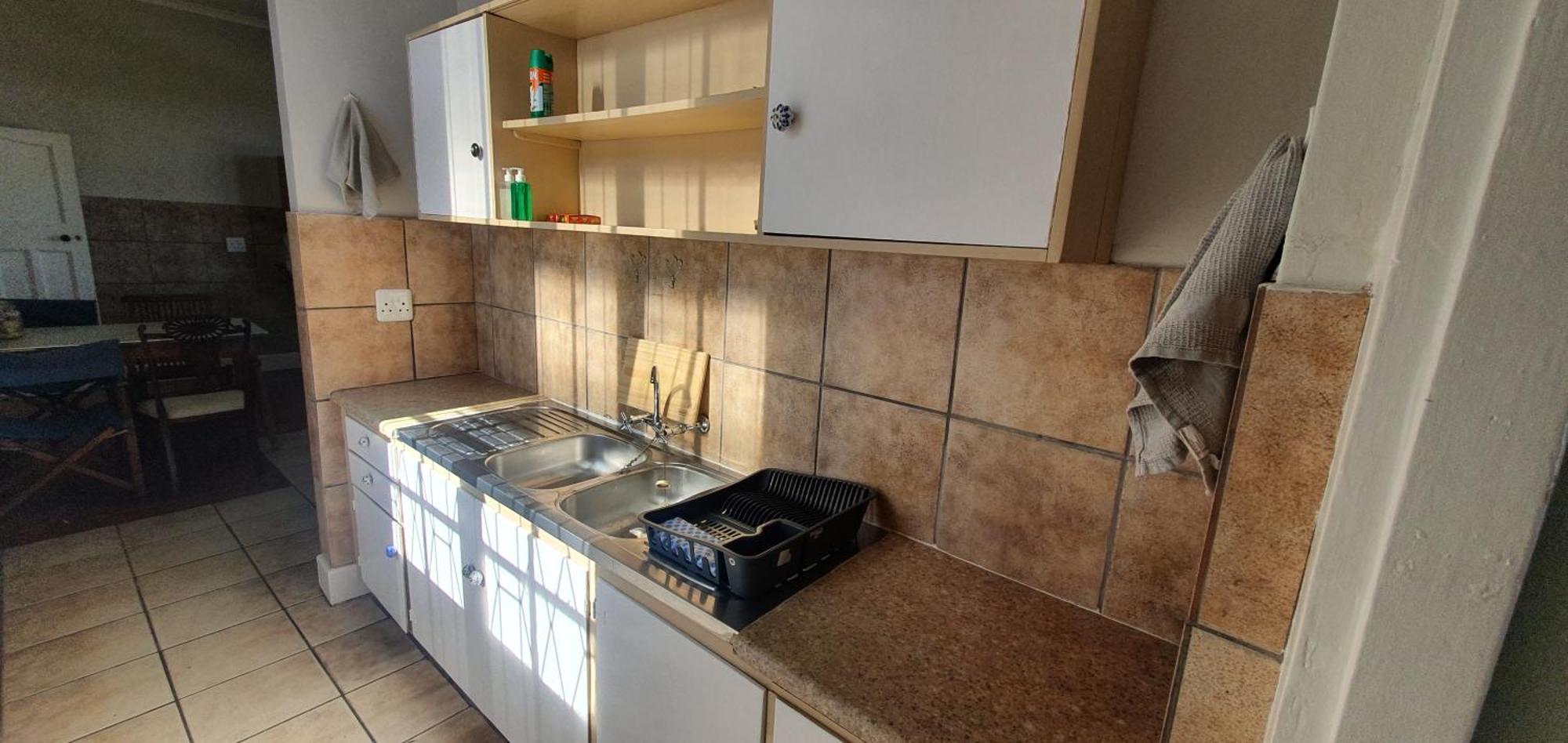 Villa Karoo Leeu Self Catering à Oudtshoorn Extérieur photo