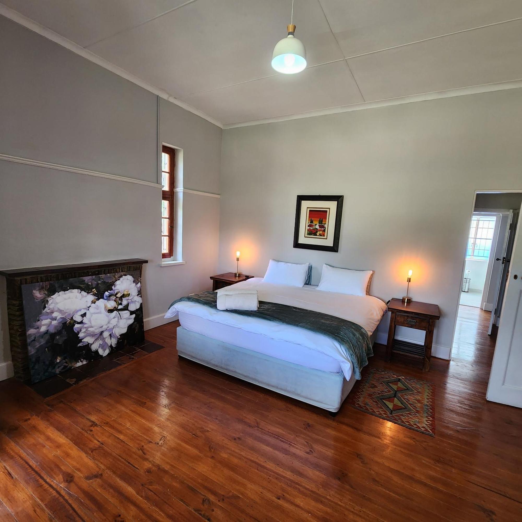 Villa Karoo Leeu Self Catering à Oudtshoorn Extérieur photo
