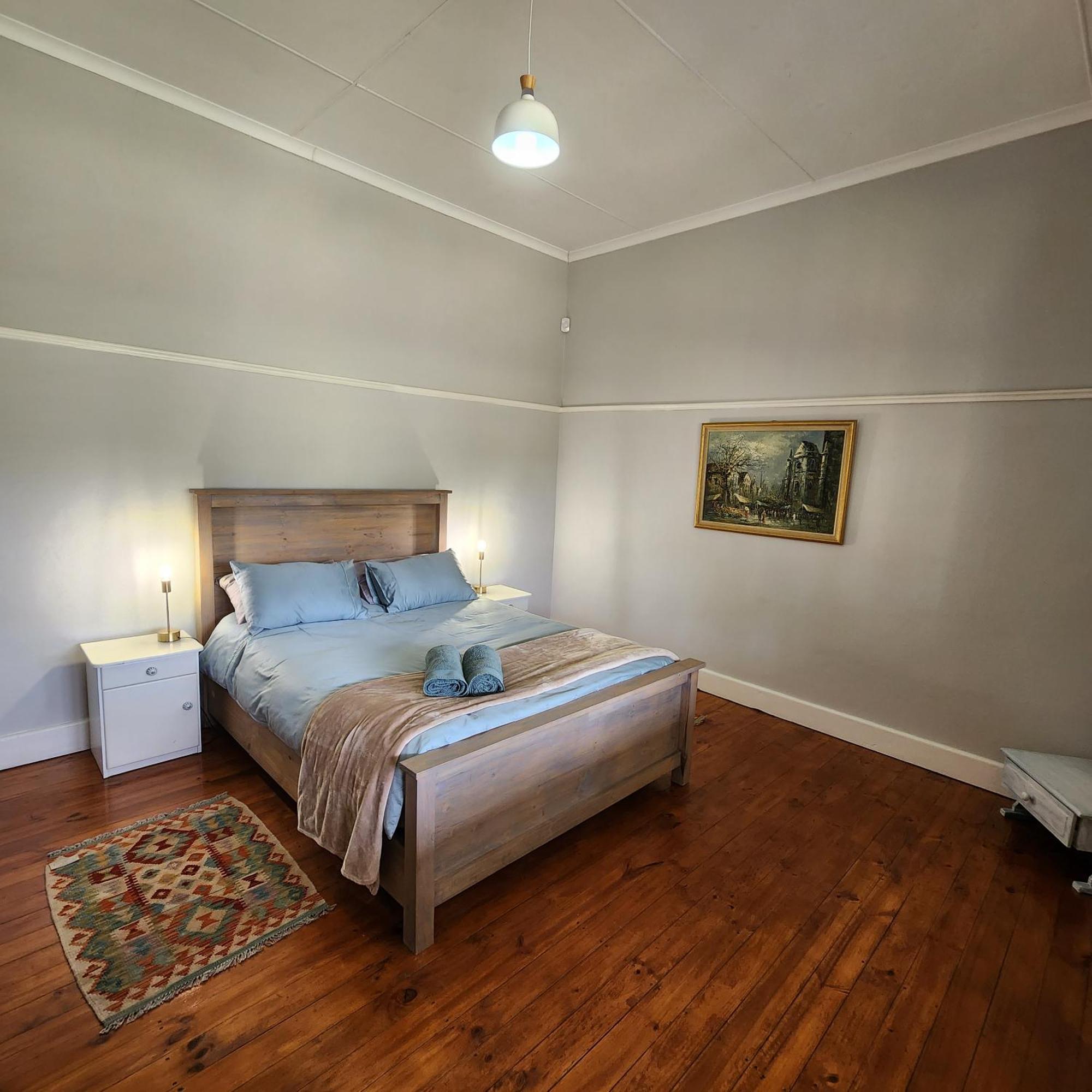 Villa Karoo Leeu Self Catering à Oudtshoorn Extérieur photo